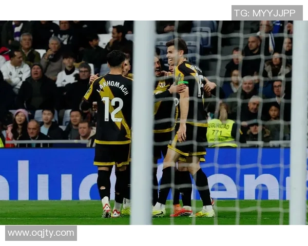 皇家马德里重返榜首:2-0战胜巴列卡诺,霸主地位再现! 皇家马德里重返榜首:2-0战胜巴列卡诺,霸主地位再现!