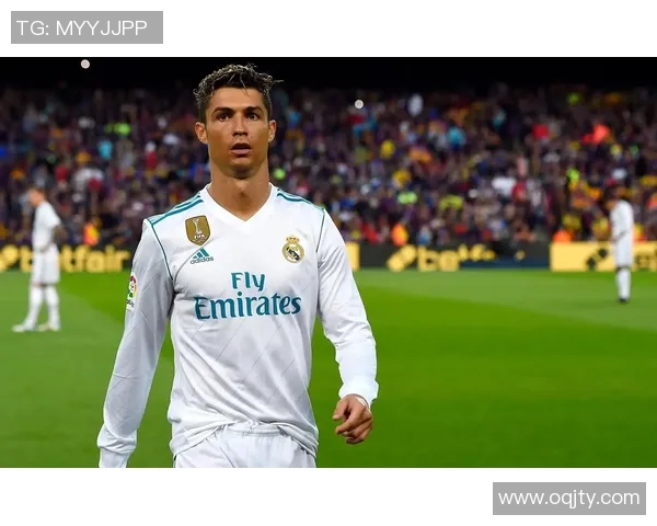 皇马官方宣布C罗加盟,将携手贝尔再度组成金球双雄! 皇马官方宣布C罗加盟,将携手贝尔再度组成金球双雄!